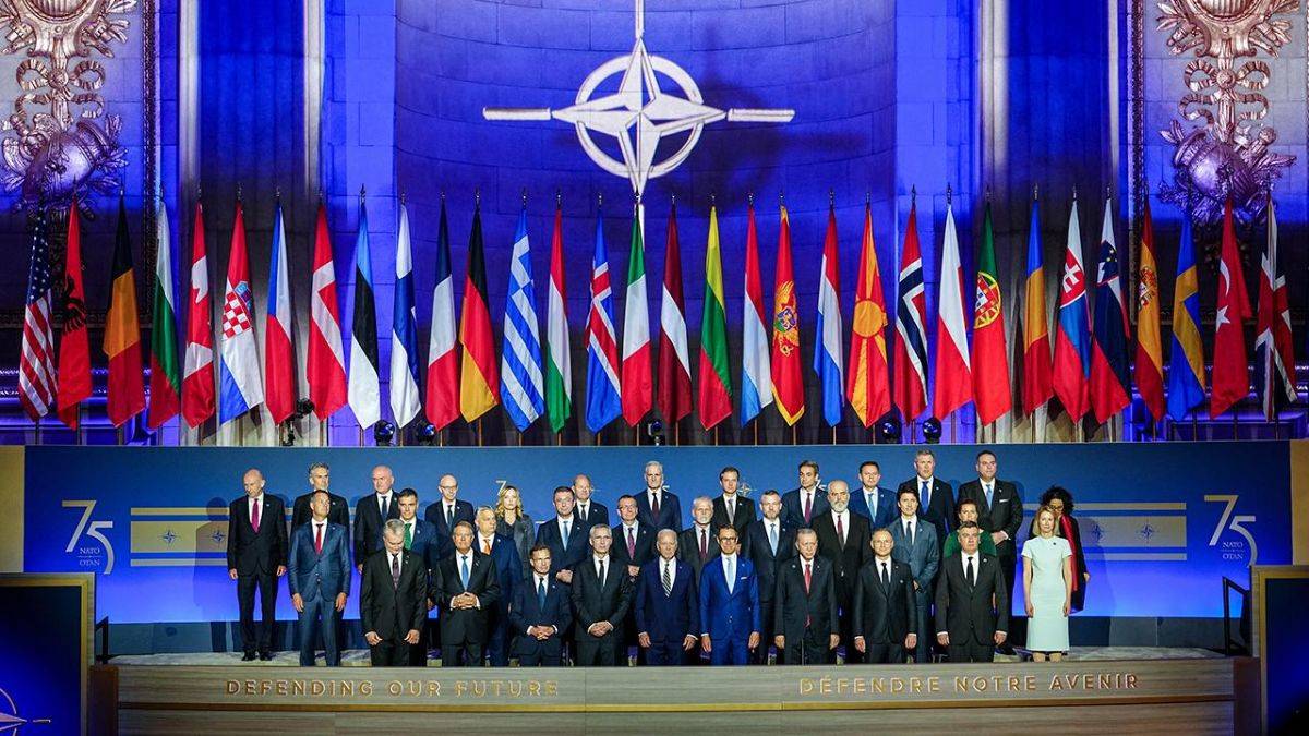 NATO'dan işbirliği ve savunma harcamaları vurgusu