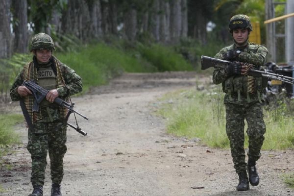 Kolombiya yönetimi FARC ile barış anlaşmasını uzatmak istiyor