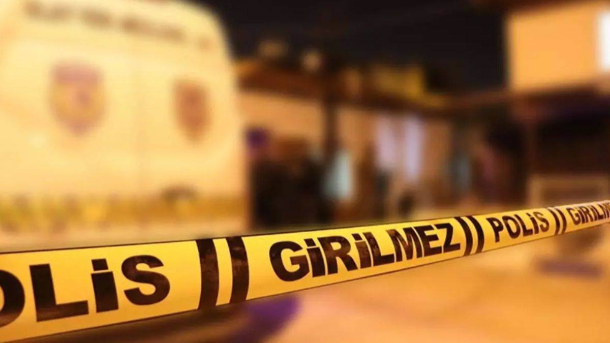 Evlerinde tabancayla vurulan bir çiftin cesedi bulundu