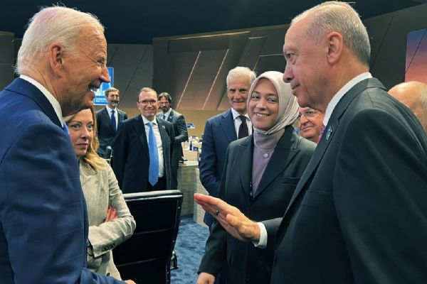 Erdoğan'dan NATO Zirvesi'nde yoğun diplomasi trafiği