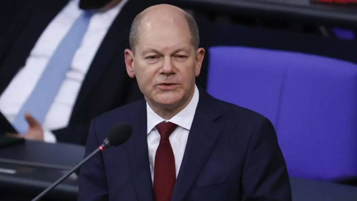 Scholz, ABD'nin Almanya'ya uzun menzilli füze yerleştirme planını savundu