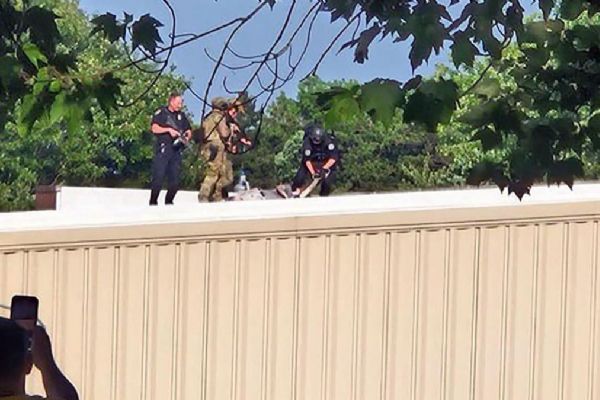 İşte Trump'ı yaralayan silah: AR-15... ABD'nin başı belada