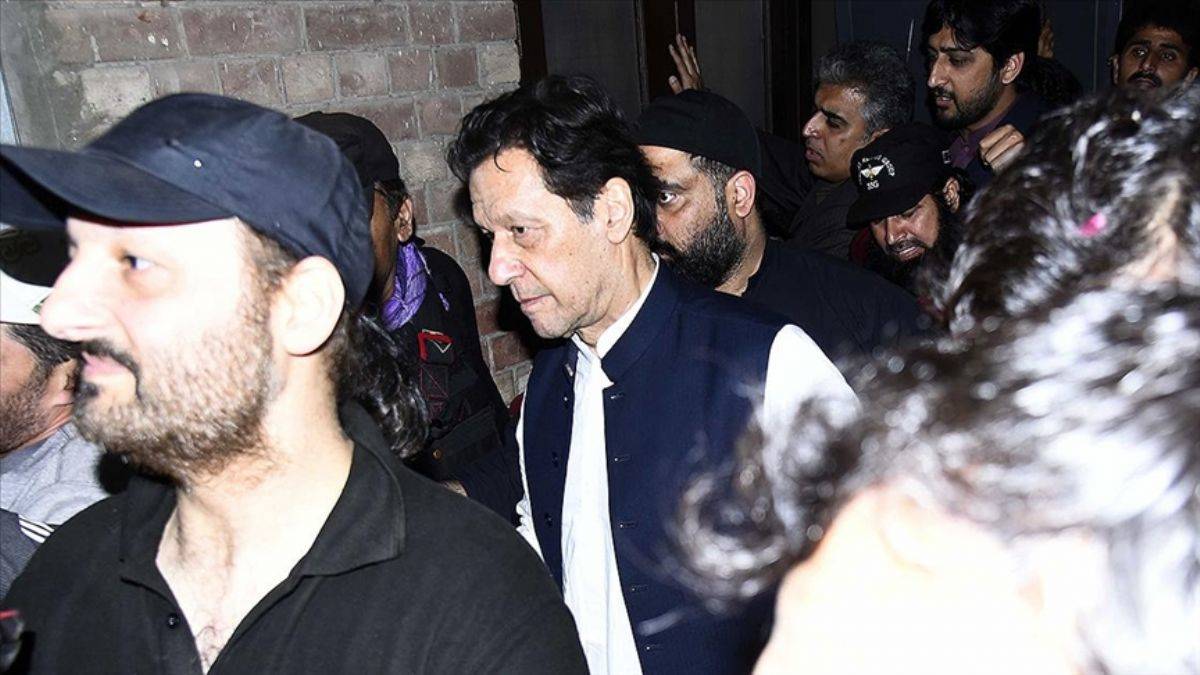 İmran Han'ın partisinin kapatılmasına Pakistan partileri karşı çıkıyor