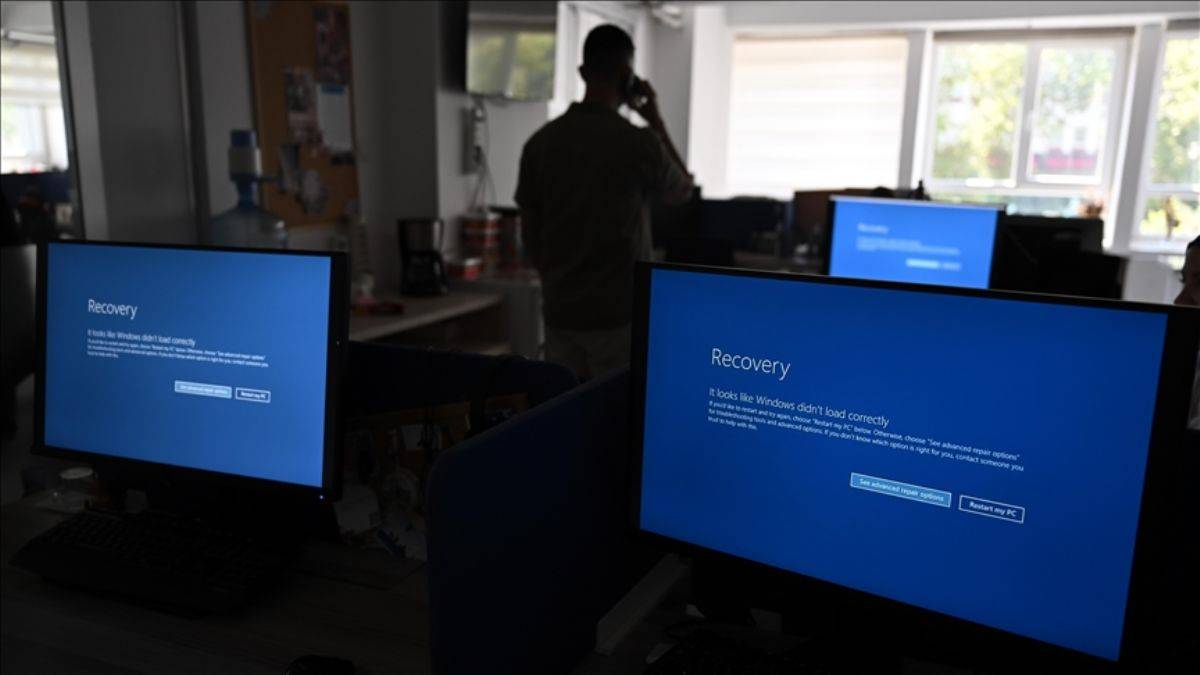 Microsoft ve CrowdStrike hisseleri düştü