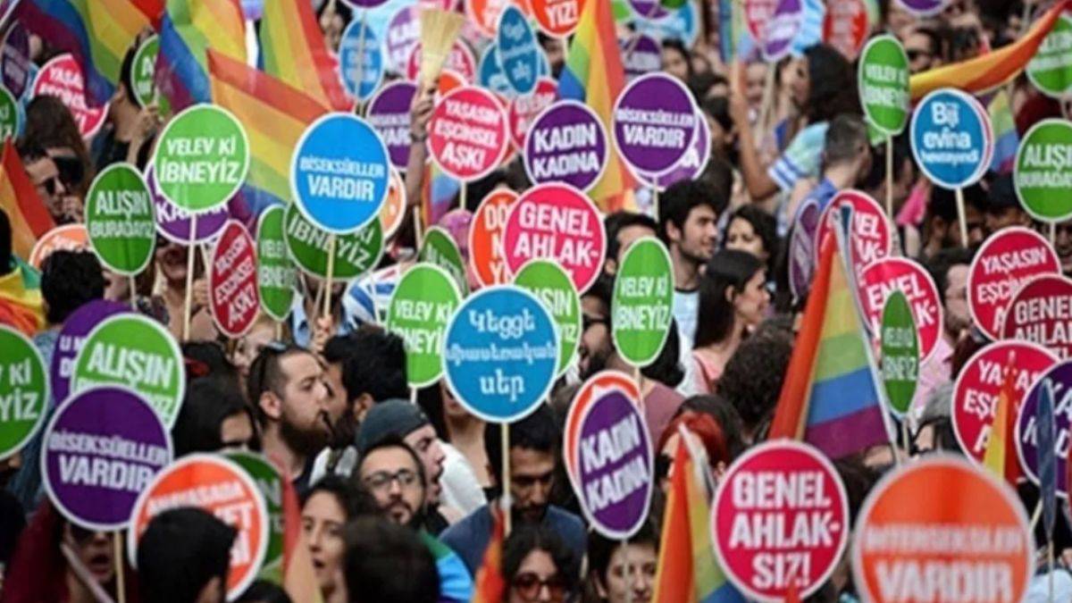 Prof. Ersoy'dan LGBT propagandası uyarısı
