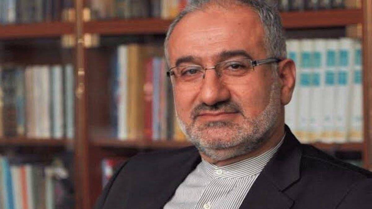 İslamoğlu; Kadınların elini sıkmamak vicdansızlık