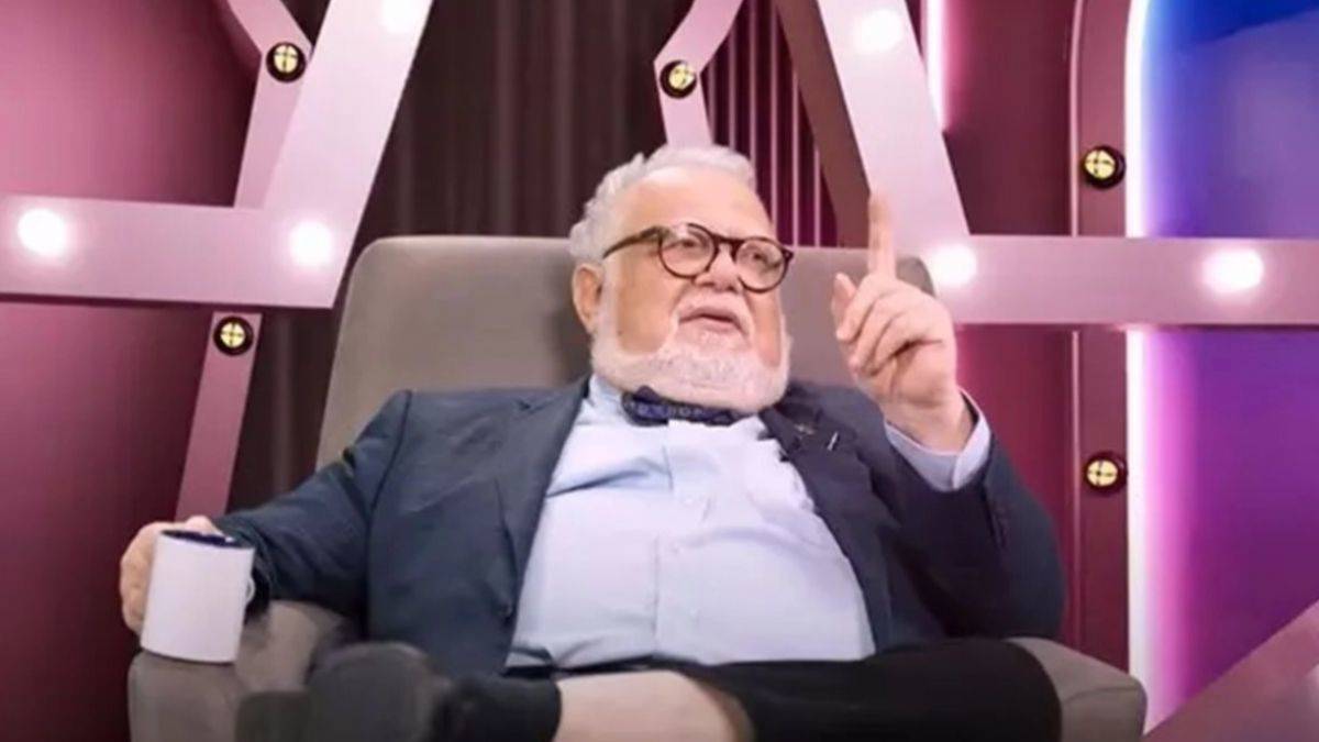 'Din deyince aklına İslam gelir, ateistlikleri de Hristiyanlığa kadardır'