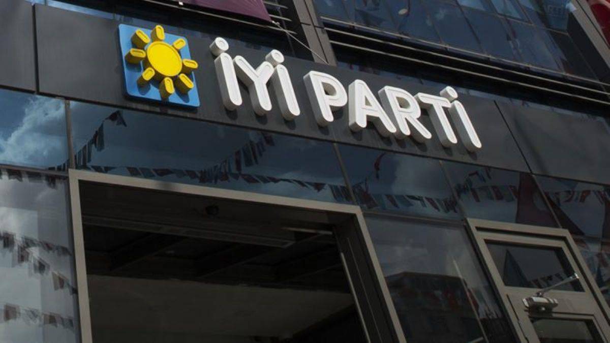 İyi Parti'de bir istifa daha