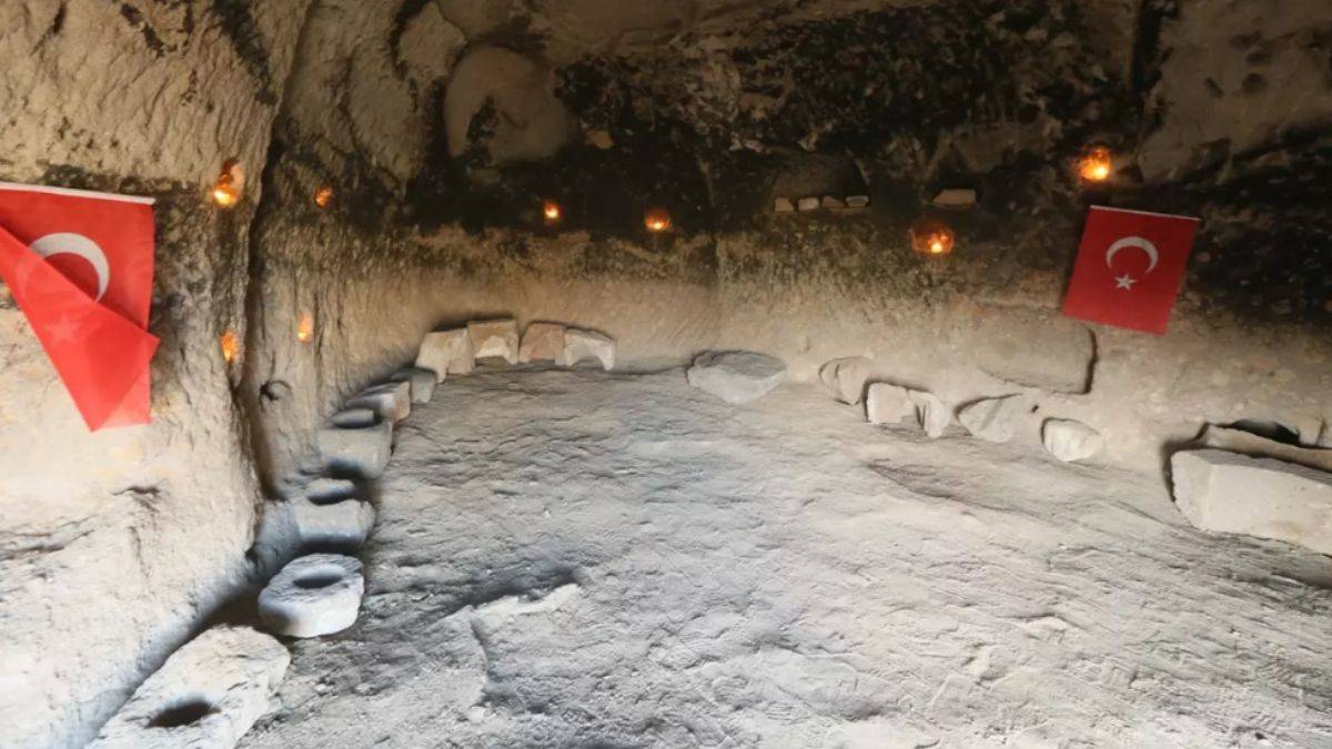 Anadolu'daki ilk kaya mescit olduğu değerlendirilen mağara turizme kazandırıldı
