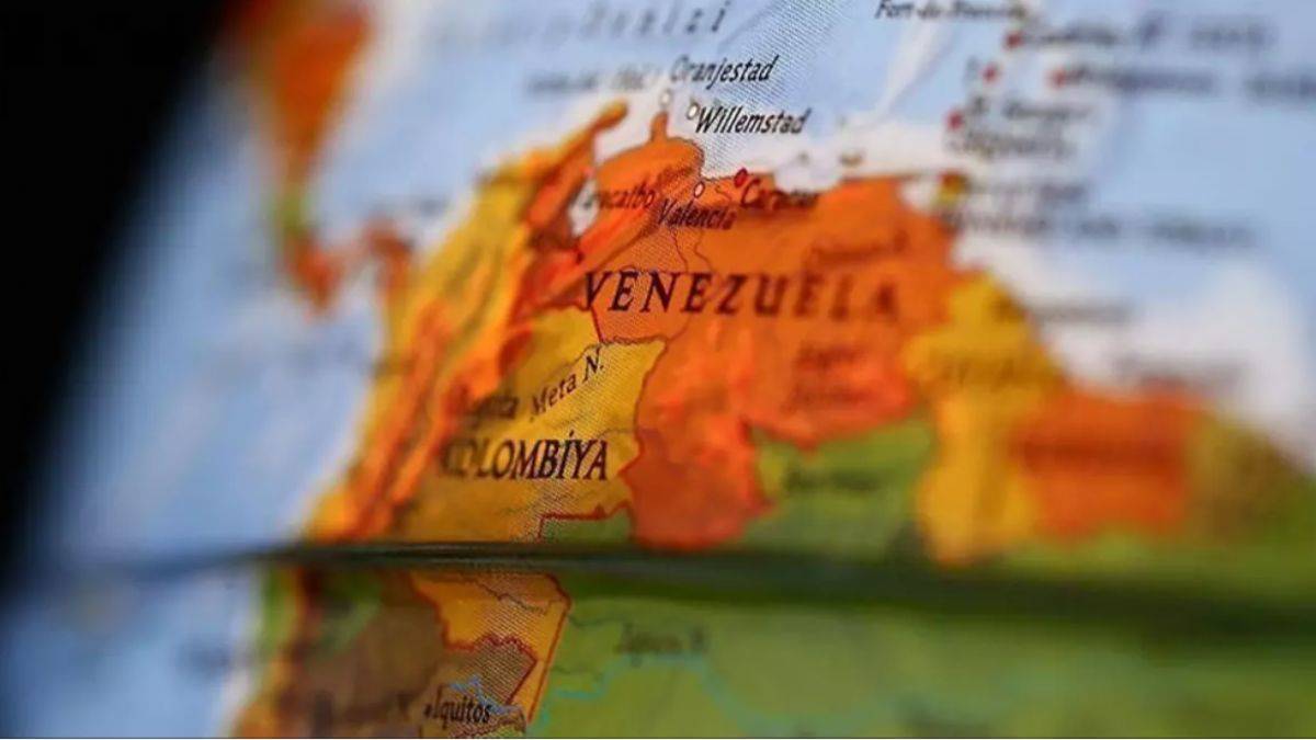 Venezuela'da eski 5 devlet başkanının ülkeye gelmesine müsaade edilmedi