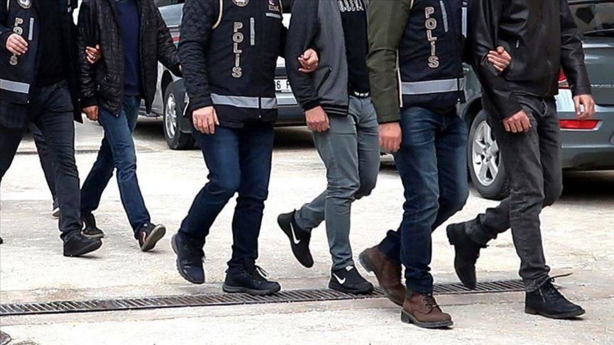 'Müstehcen yayın' yapan 5 kişi tutuklandı