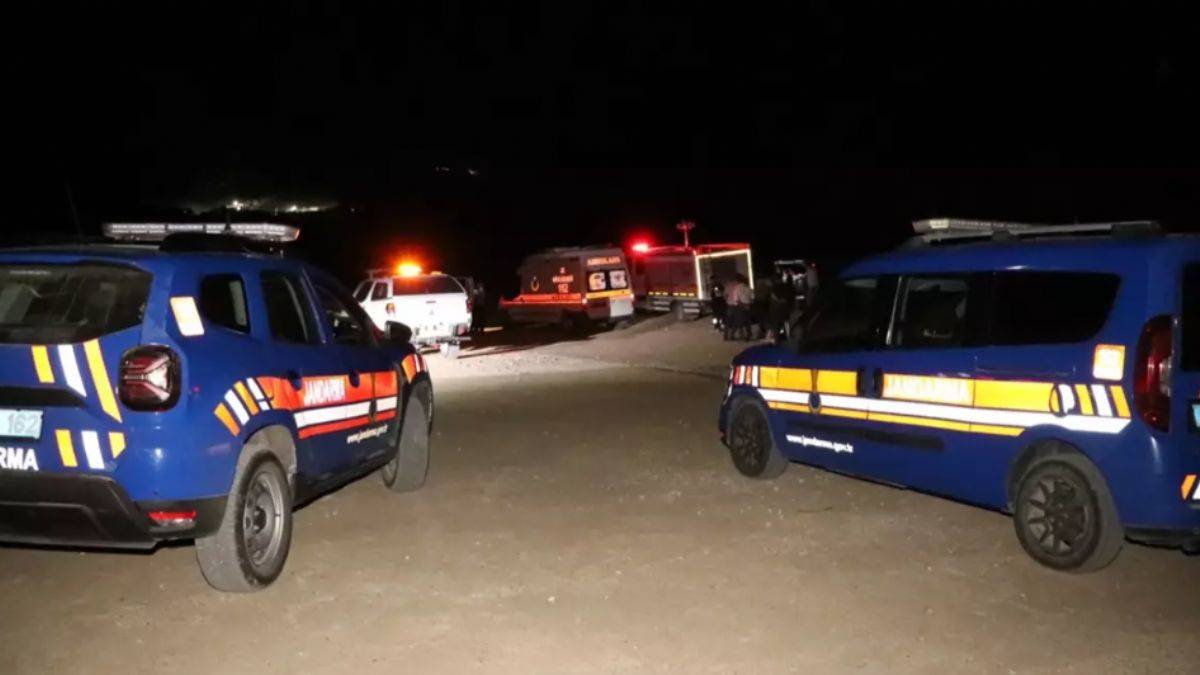 8 yaşındaki oğlu ile gittiği baraja düşen kişi boğuldu