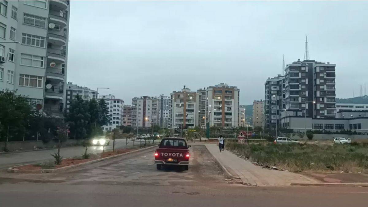 Adana'da 1 saat içinde 4 deprem meydana geldi!