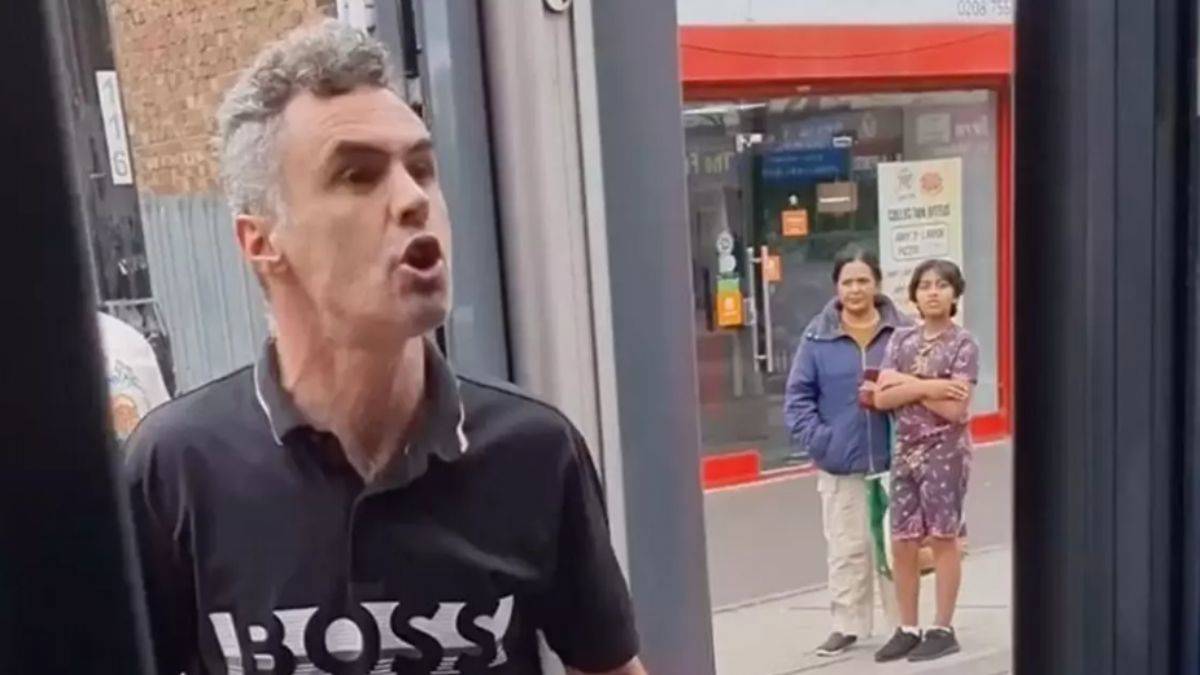 İngiltere'de Müslümanlara hakaret eden kişi hakim karşısına çıkacak