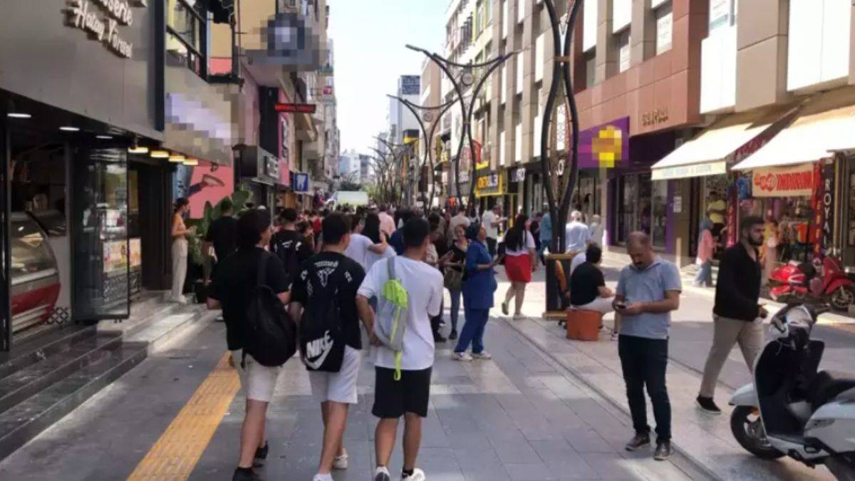 Suriye'de peş peşe iki deprem! Türkiye'de hissedildi, herkes sokağa çıktı