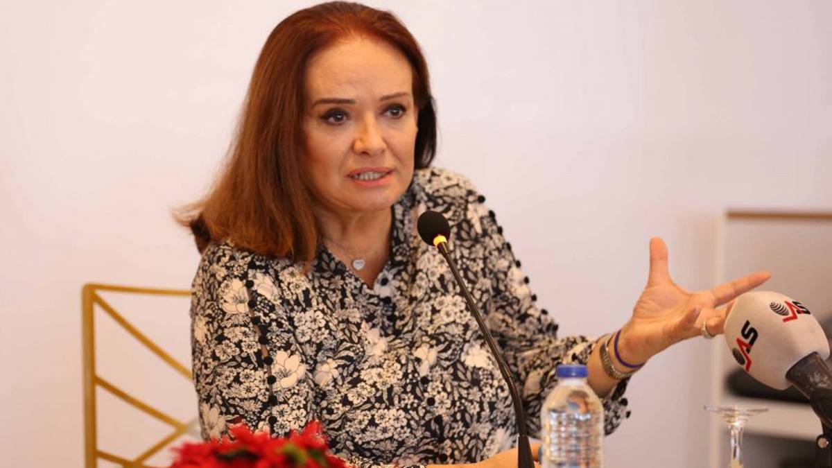 Müjde Ar kaç yaşında inanamayacaksınız