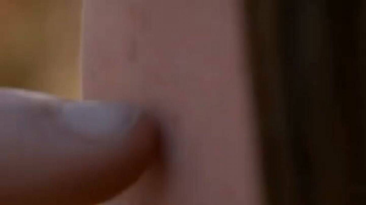 Gerçekte bilimsel olarak fiziksel temas mümkün değildir