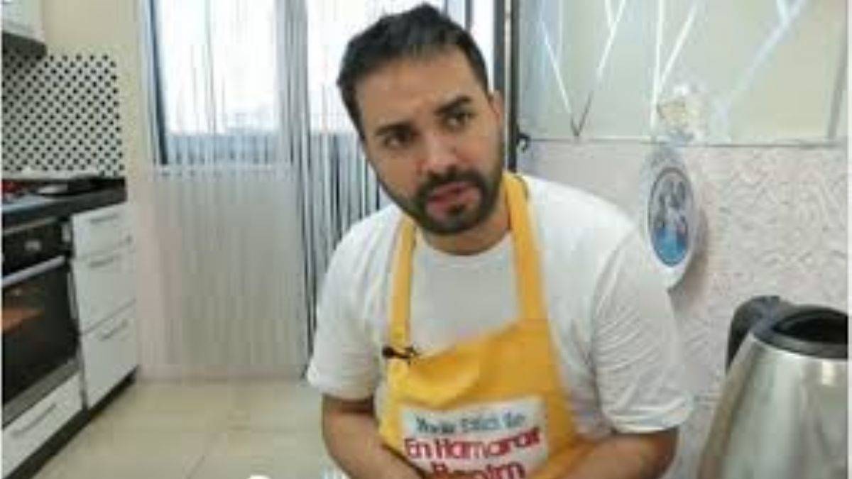 Kadir Ezildi'den babasına sert tepki