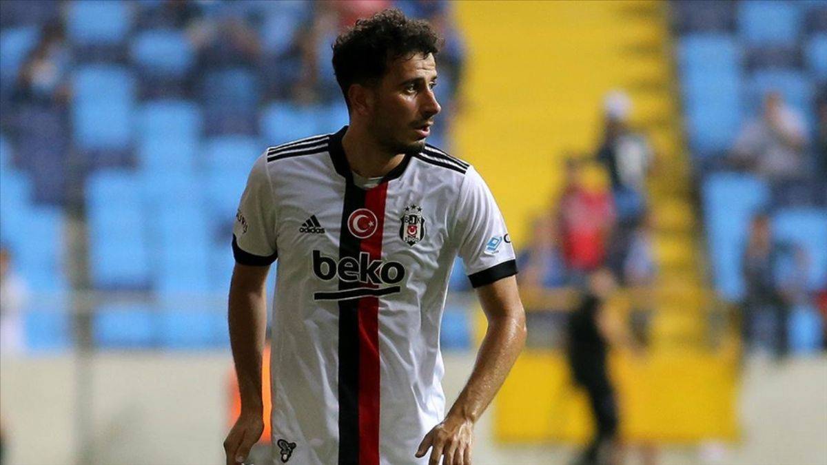 Oğuzhan Özyakup futbola veda etti