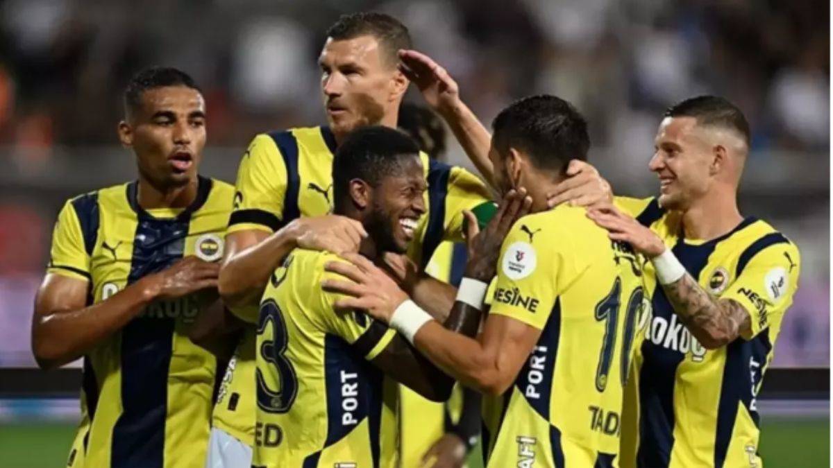 Fenerbahçe 2024 Sezonunda Hangi Hafta Bay Geçecek? Tarih Açıklandı