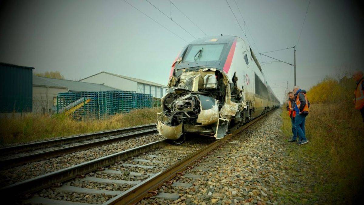 Tek kaza bütün Avrupa'da tren trafiğini aksattı