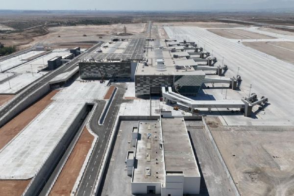 Türkiye'nin ülkesine yaptığı desteğe dikkat çekti: Büyük gövdeli uçaklar gelmeye başladı