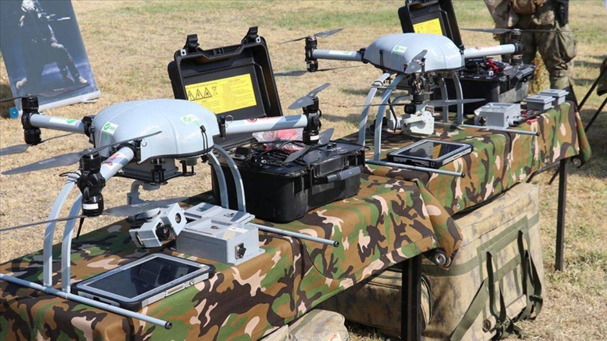 Türkiye'den Kuzey Makedonya ordusuna askeri ekipman