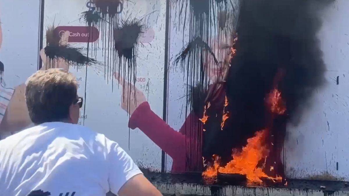 Paralarını geri almak için bankalara saldırdılar