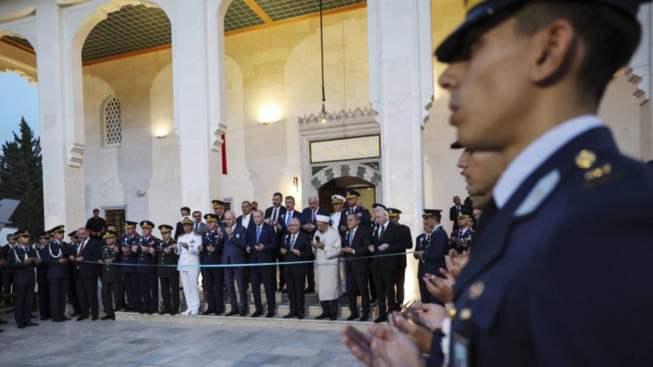 Erdoğan, Hava Harp Okulu Camii'nin açılışını yaptı