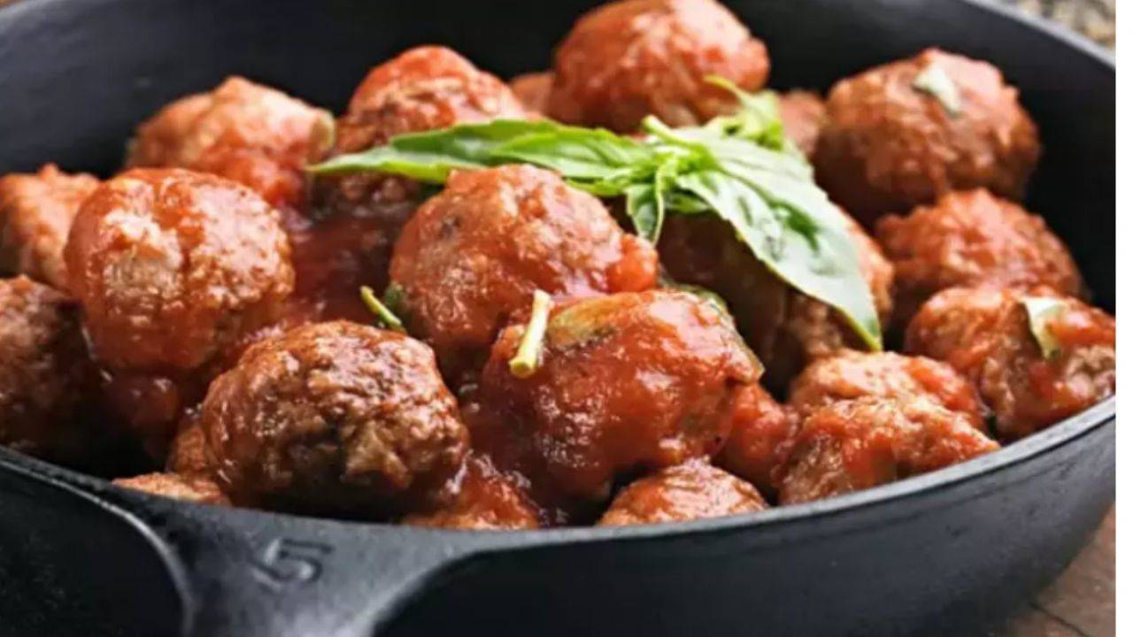 MasterChef'ten Ekmek Arası Köfte Tarifi: Nasıl Yapılır?