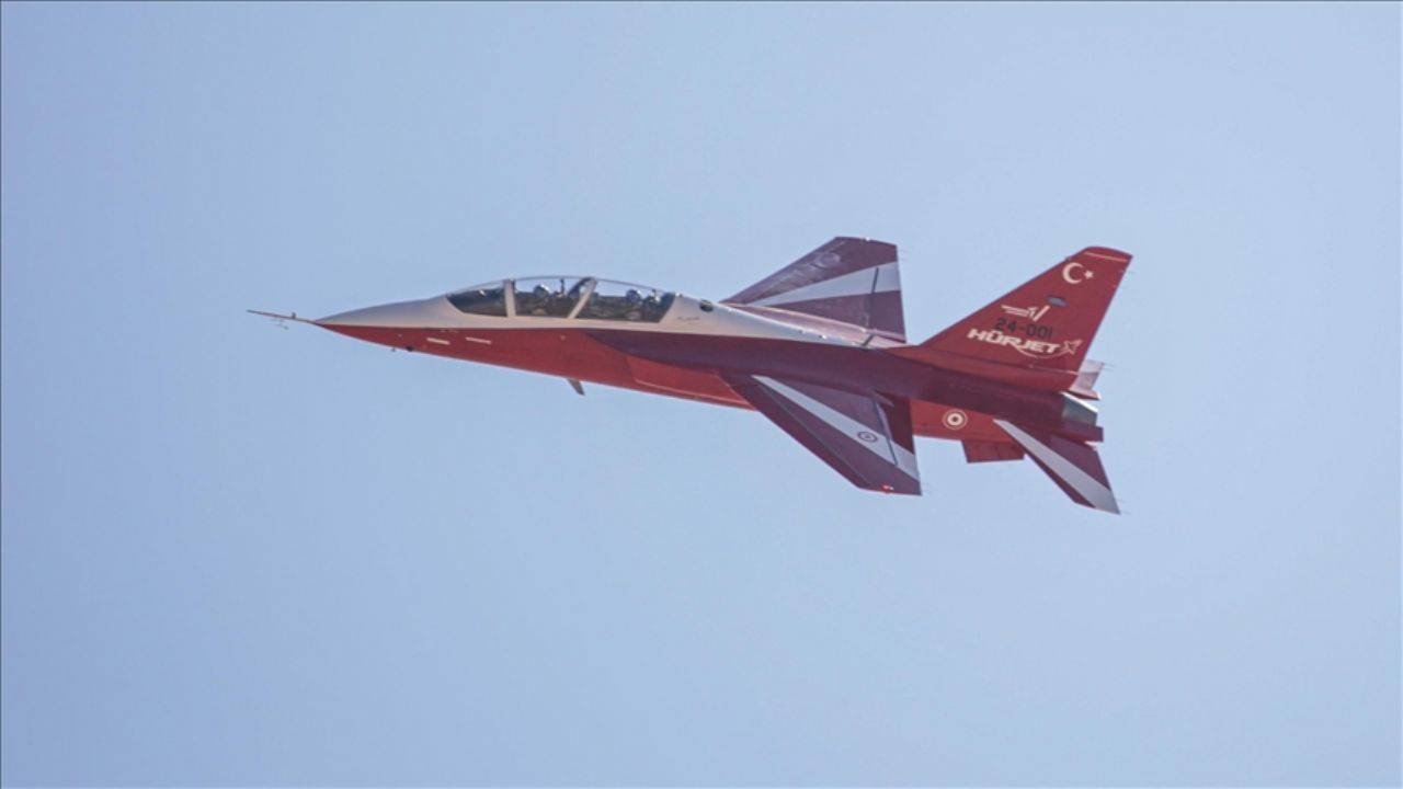 HÜRJET Mısır'da gösteri uçuşu yaptı