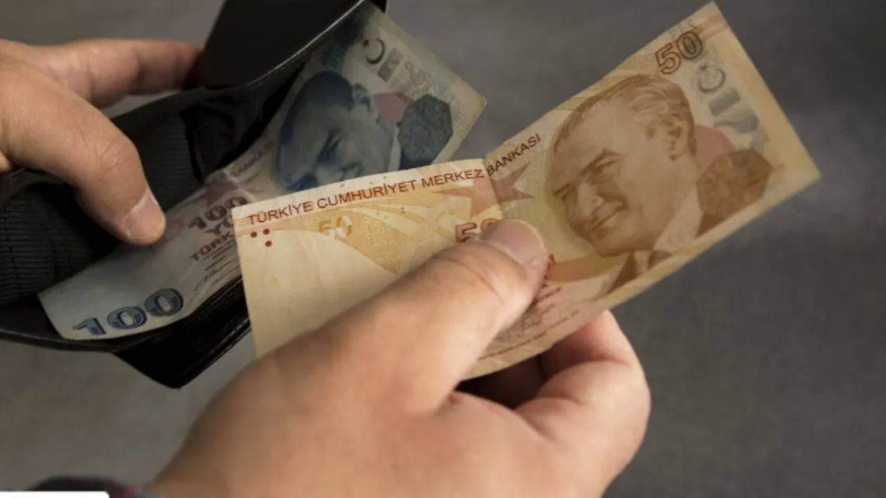 Memur ve Emeklilere Zam Müjdesi! Kesinleşen Oran Belli Oldu