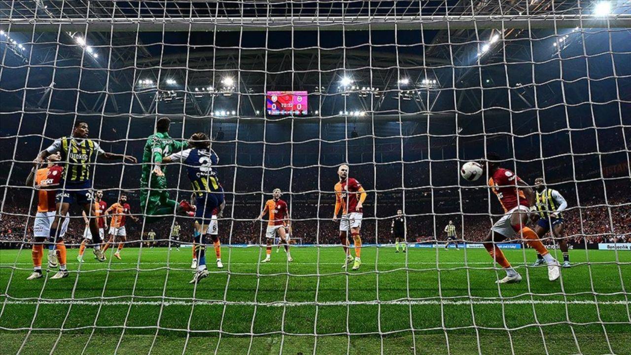 Fenerbahçe-Galatasaray derbisinin tarihi açıklandı