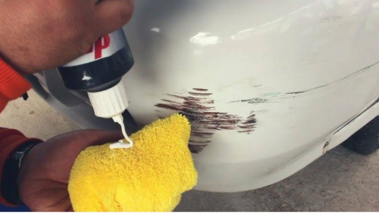 Araba çiziklerini gideren mucize karışım: sadece iki malzeme!