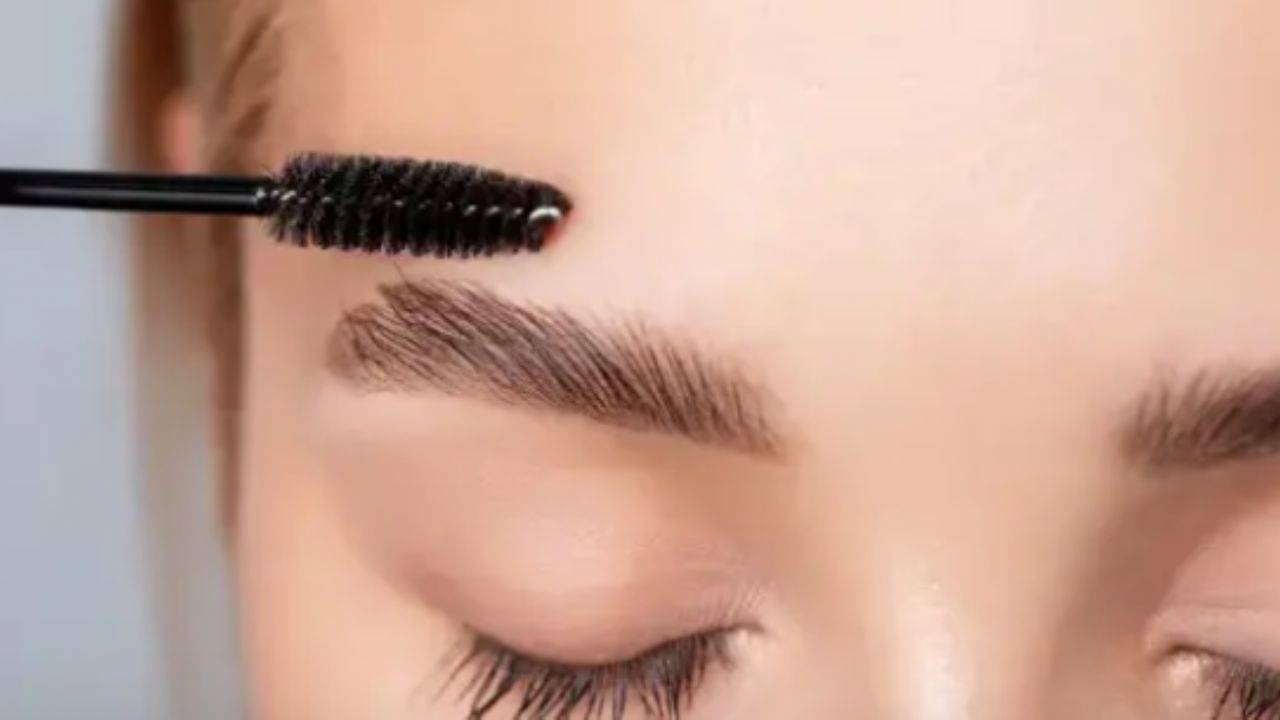 Yaş ilerledikçe kaş düşüklüğü nasıl önlenir?