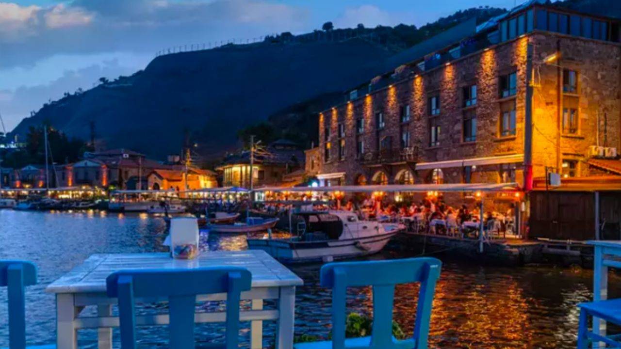 Resmi tatillerle 2025’te uzun tatil fırsatı! 14 günlük tatilinizi 45 güne çıkarın