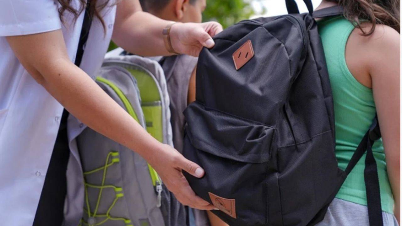 Yanlış çanta kullanımı çocuklarınızın sağlığını tehdit ediyor!