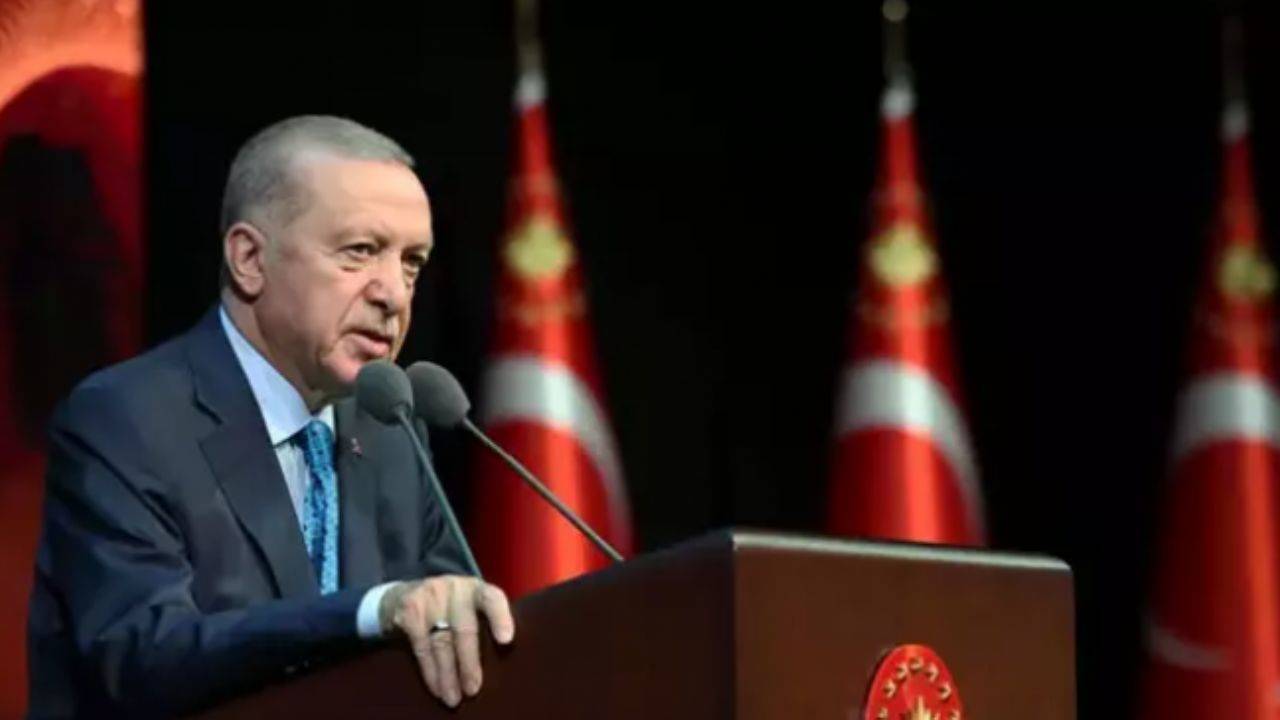 Cumhurbaşkanı Erdoğan: Bölge üzerine ameliyat yapılmasına izin vermeyeceğiz!