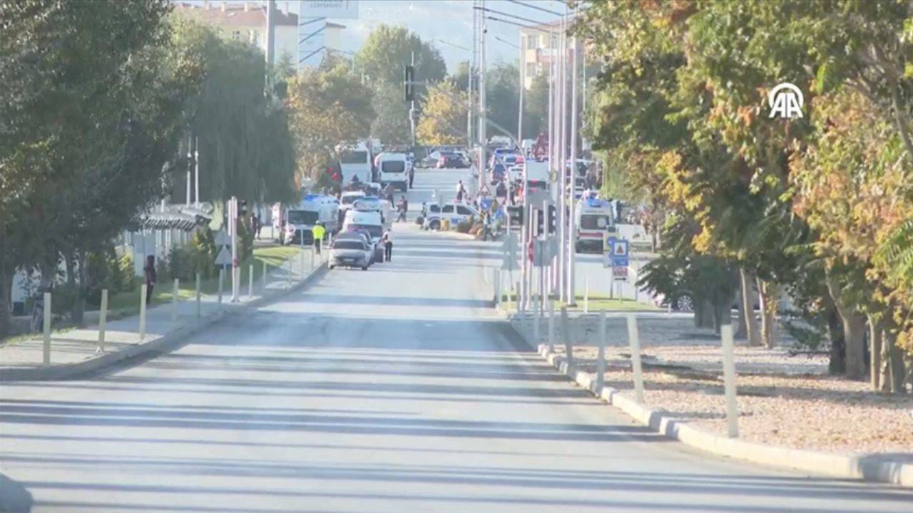 Ankara'da terör saldırısı! Patlama ve silahlı çatışma anları