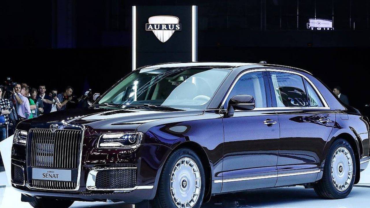 Kazak lider Mercedes makam aracını Rus marka ile değiştirdi