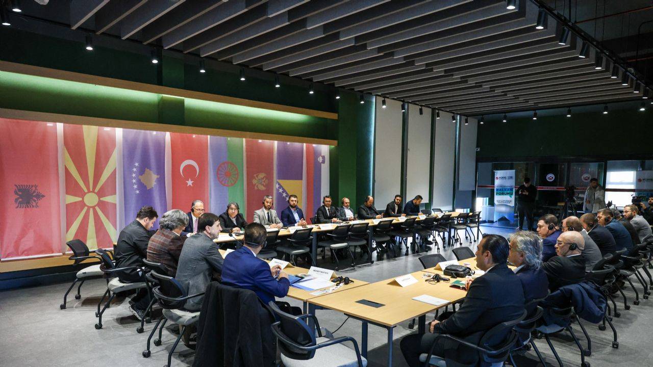 Roman'ların yaşadığı ayrımcılık Balkan Forumu'nda masaya yatırıldı