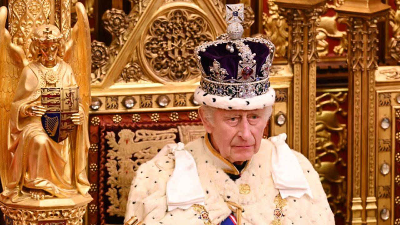 Aç gözlü kralın taç ve taht hırsı 72 milyon sterline mal olmuş