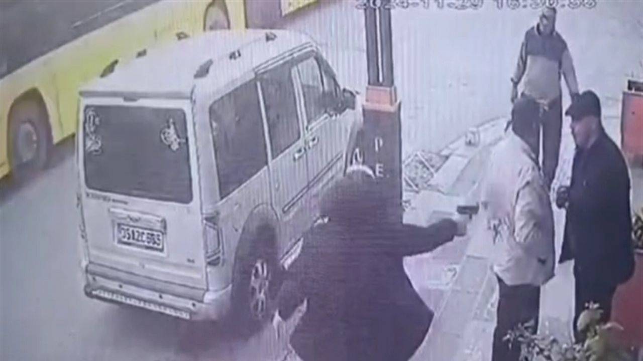 Pendik'te cinayet: Sokak ortasında bir şarjör boşalttı