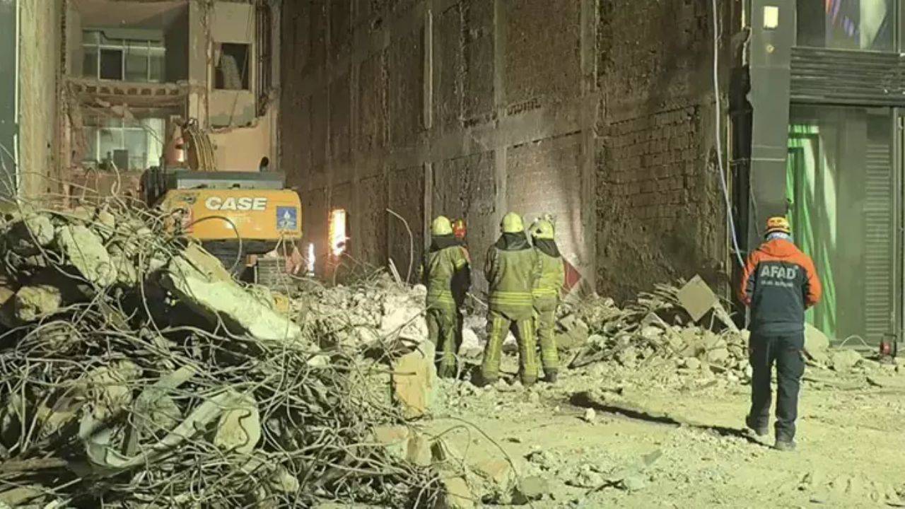 Güngören'de yıkılan binada işçiyi kurtarma çalışmaları 3'üncü gününde