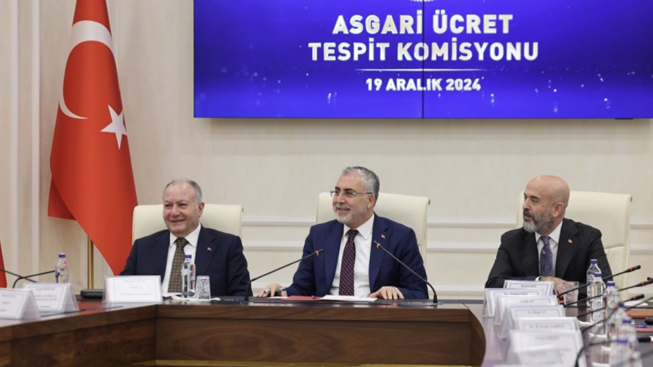 Türk-İş asgari ücret teklifi 2025 | Asgari ücret üçüncü toplantısında masaya yeni rakam geldi mi?