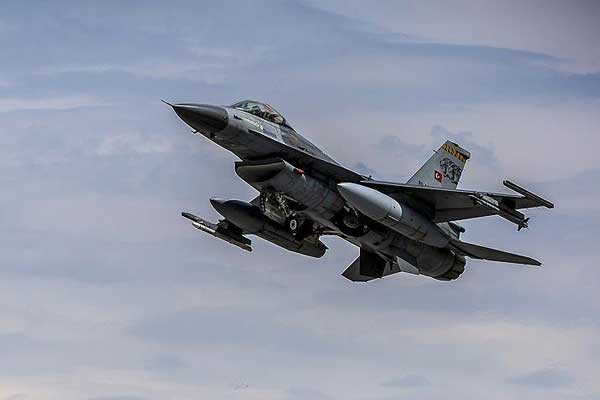 Irak'ın kuzeyi ile Lice kırsalına hava harekatı