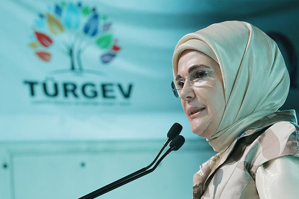 Emine Erdoğan: Gençliğimizi korumak durumundayız