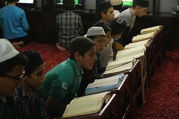 Kur'an-ı Kerim'i bilgisayarla öğreniyorlar