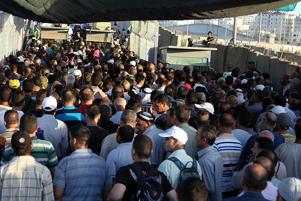 Kontrol noktalarında Mescid-i Aksa izdihamı