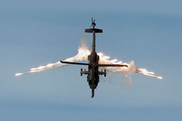 Askeri helikopter düştü: 17 ölü